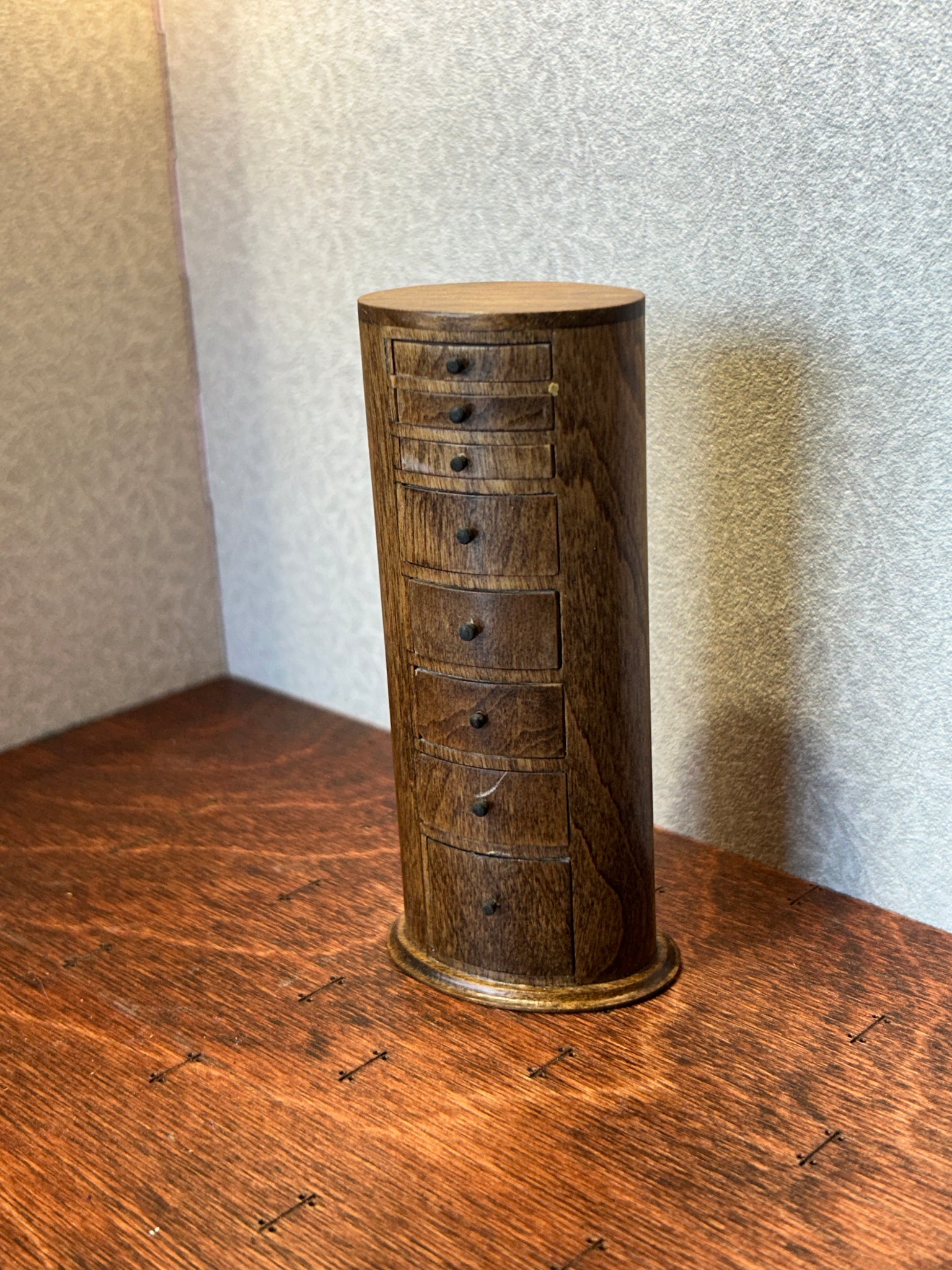 Anderson lingerie chest